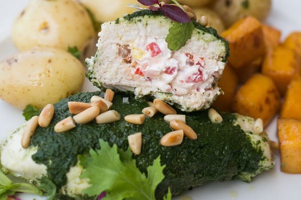 Stuffed Chicken Breasts with Spinach and Pesto Sauce