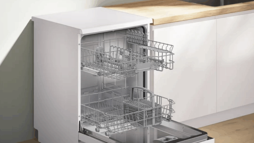 Absolute Festive Kitchen Must-have Bosch Series 2 12Place Dishwasher